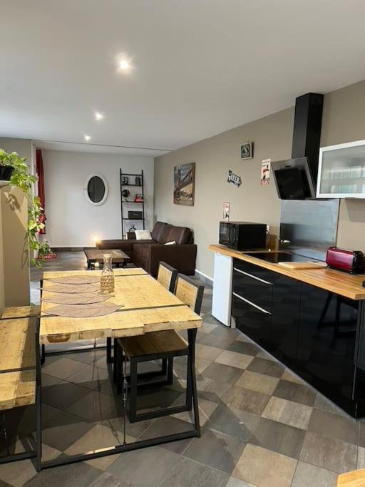 Grand Duplex De 80M2 Apartman Alençon Kültér fotó